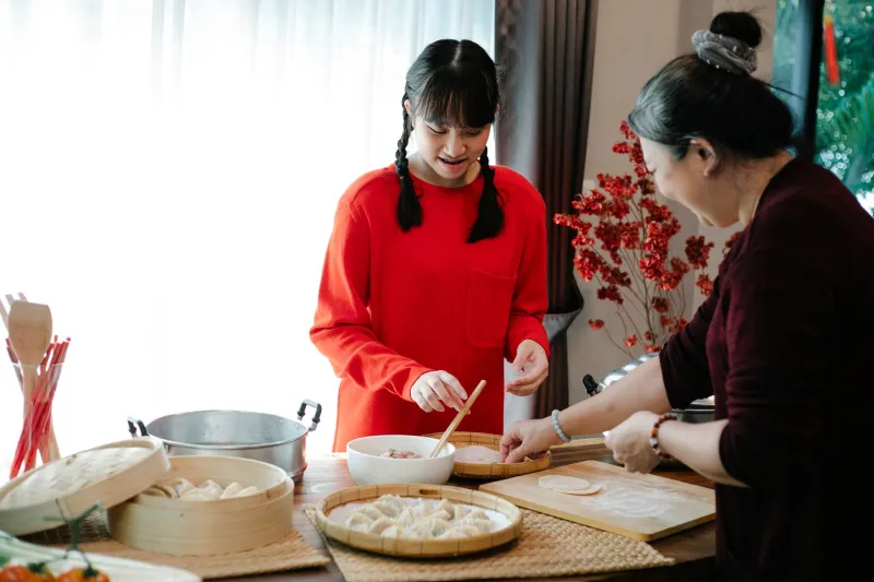 No Recipe Required: The Americans Cooking Their Way Back to Grandma's Kitchen